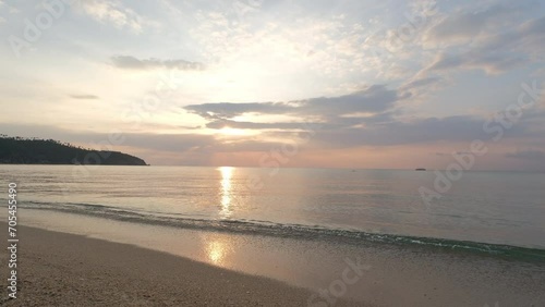 Wallpaper Mural 4k60p video ,sunset on the beach, koh Phangan,thailand Torontodigital.ca