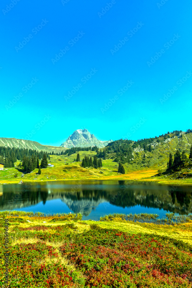 Obraz premium Der Körbersee in Schröcken (Vorarlberg, Österreich)