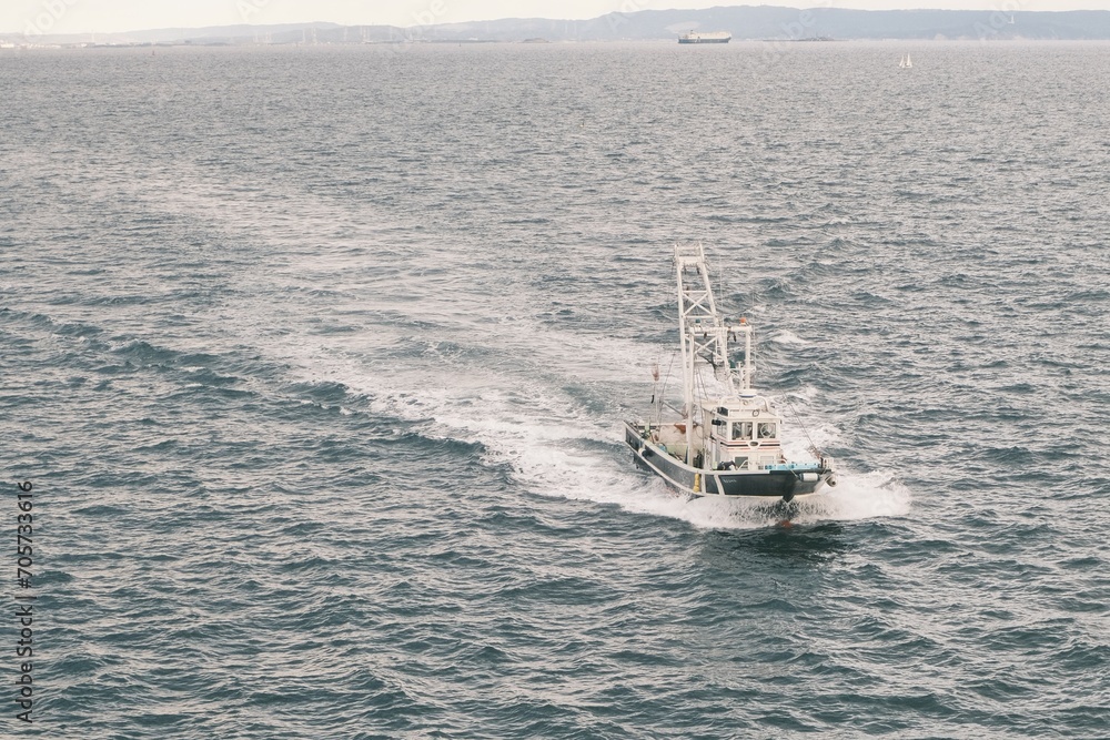 Fototapeta premium ship in the sea