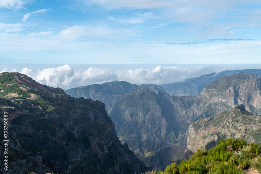 Naklejka premium stairways to heaven on pico do areeiro mountain 