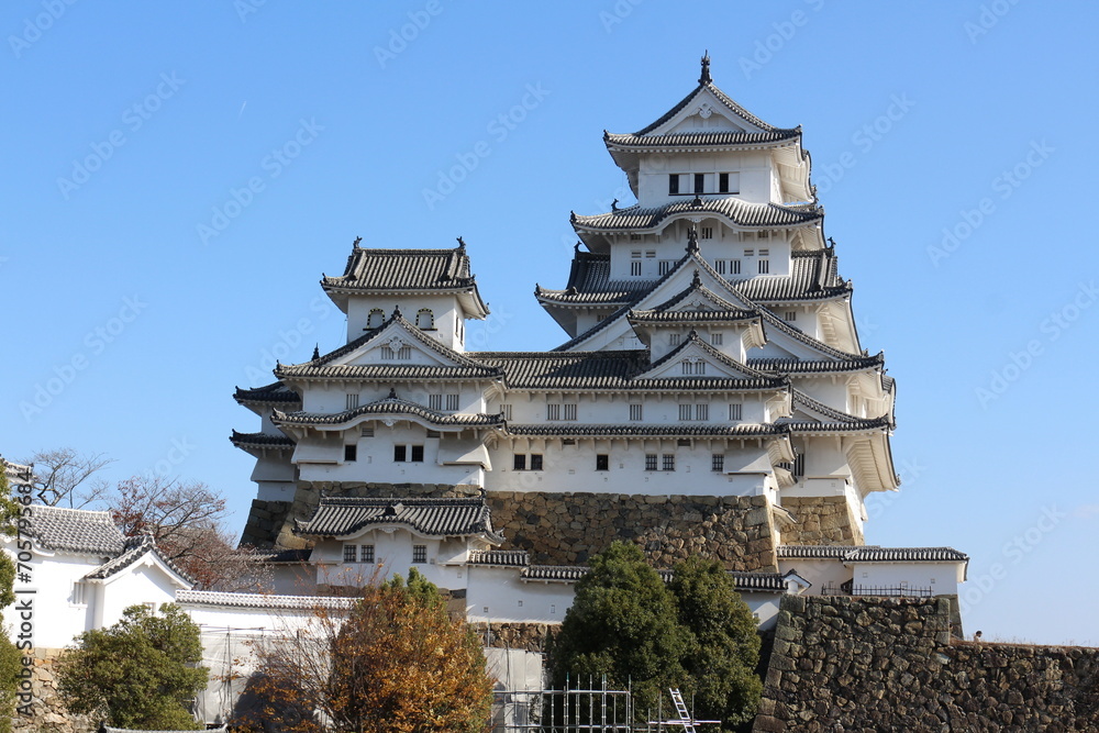 Himeji Castle and clear blue sky viewed from Nishinomaru Square in Himeji, Japan Himeji Castle and clear blue sky viewed from Nishinomaru Square in Himeji, Japan