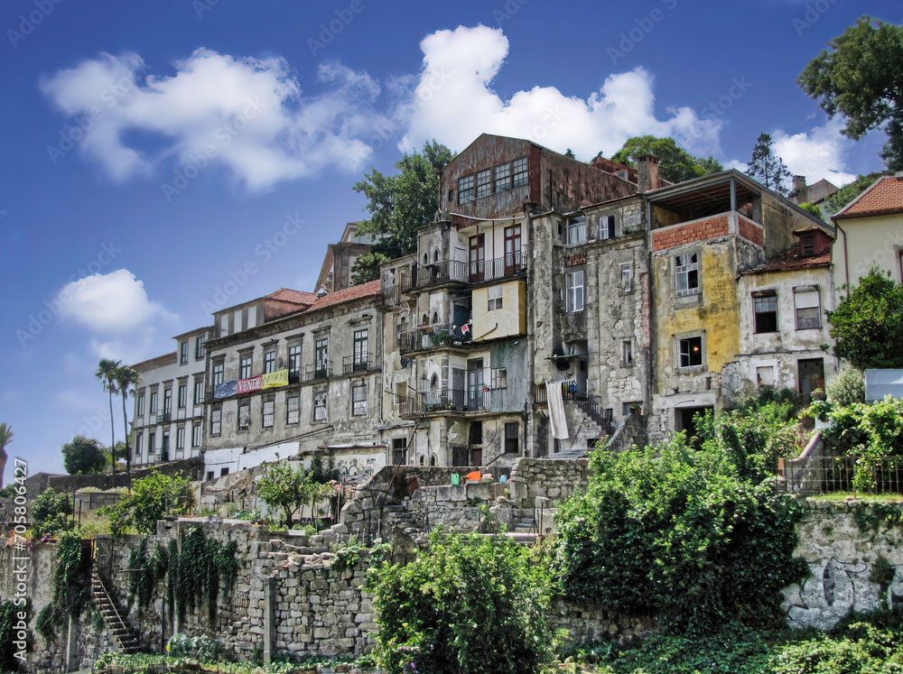 Obraz premium The characteristic and picturesque houses of the old town of Porto (Portugal), a UNESCO site since 1996