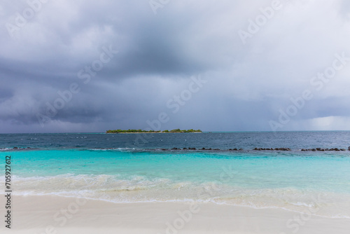 Fototapeta Naklejka Na Ścianę i Meble -  stormy sky background on a tropical island in the Maldives