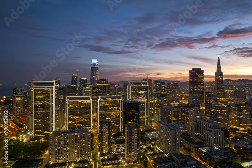  San Francisco city skyline at night