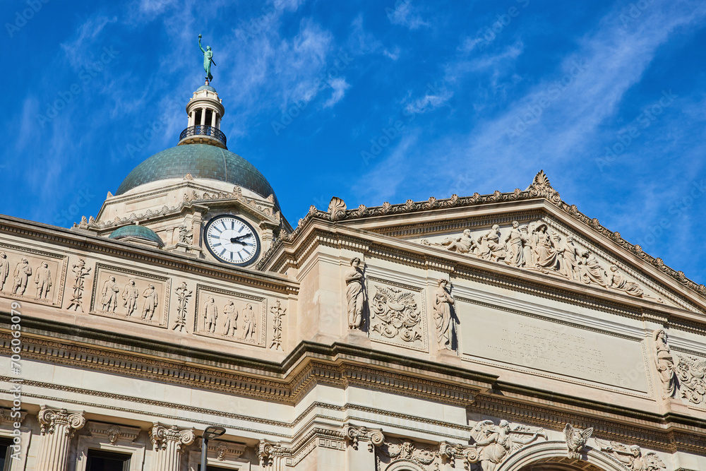 Fototapeta premium Neoclassical Courthouse Dome and Clock, Upward View