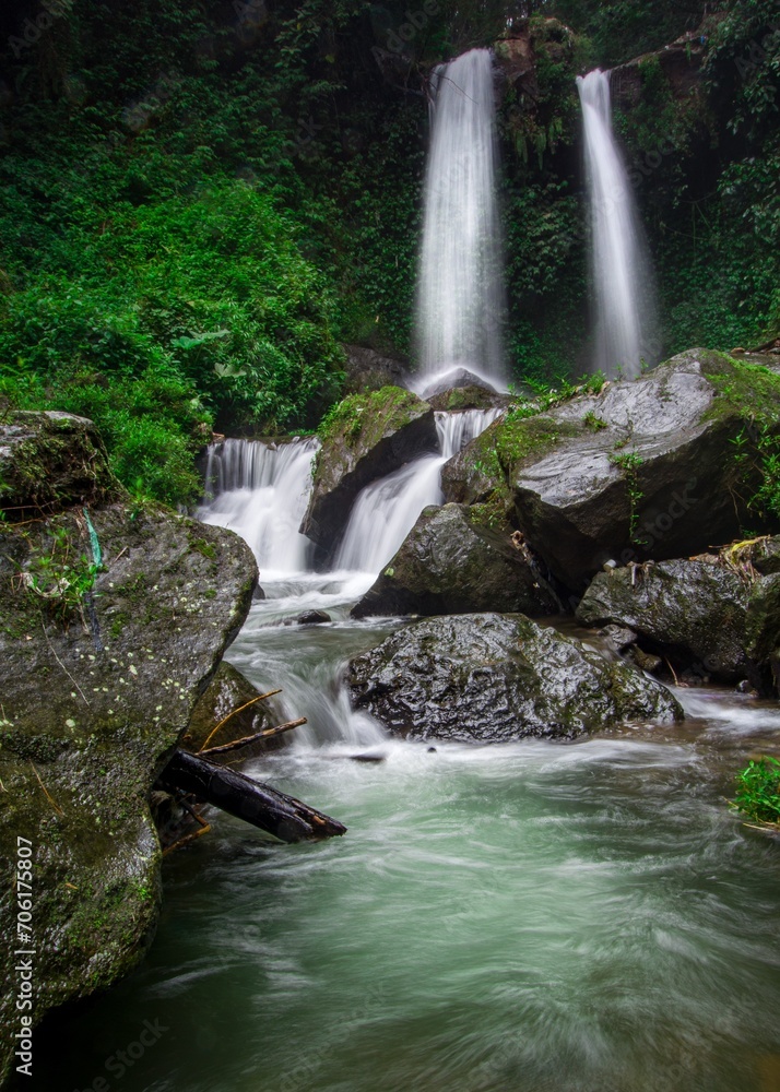 Fototapeta premium two twin waterfalls with beauty