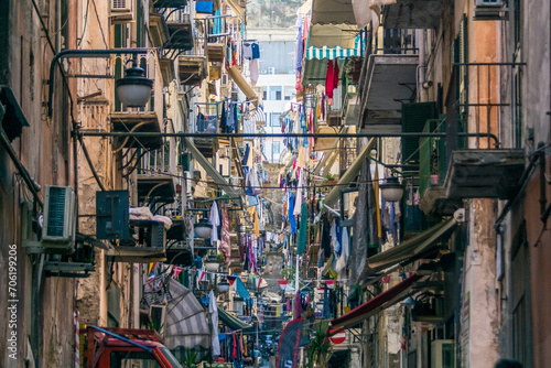 Fototapeta Naklejka Na Ścianę i Meble -  Hectic streets of Naples, Italy