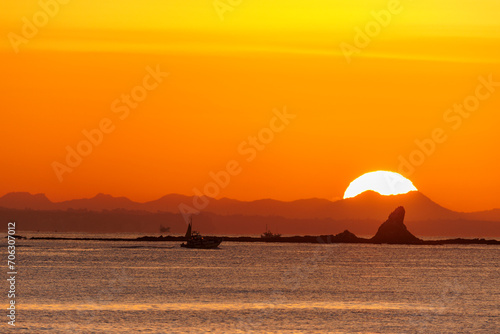 茅ヶ崎海岸の日の出