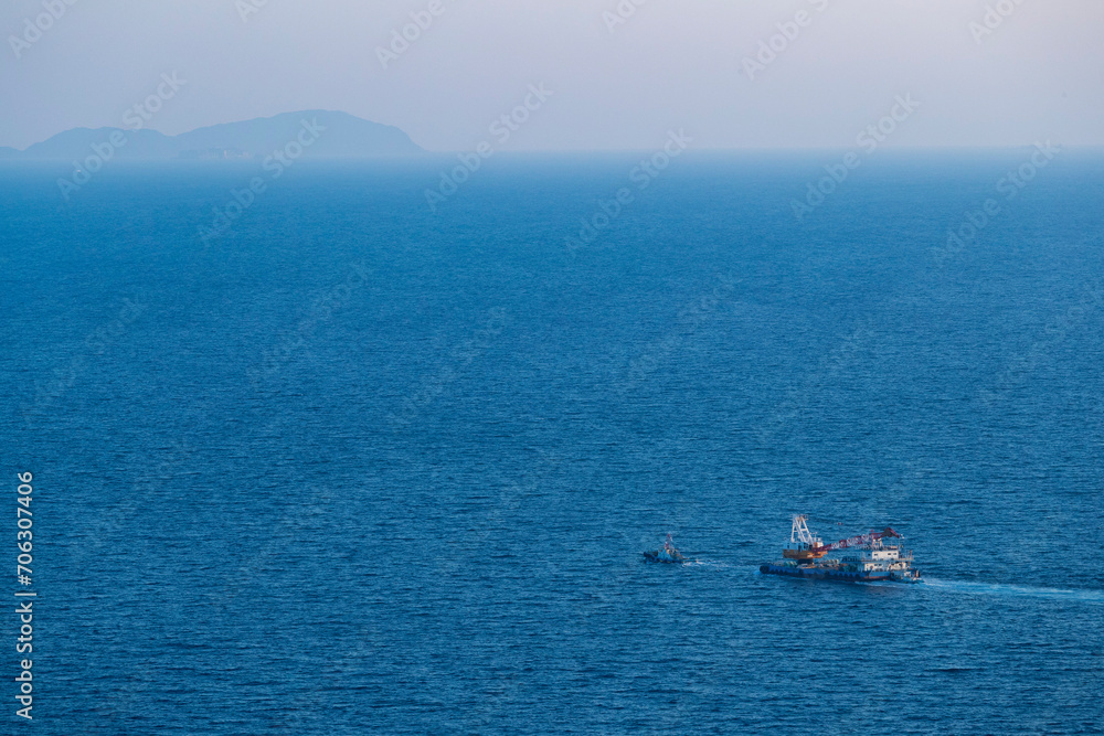 海と船 海と船