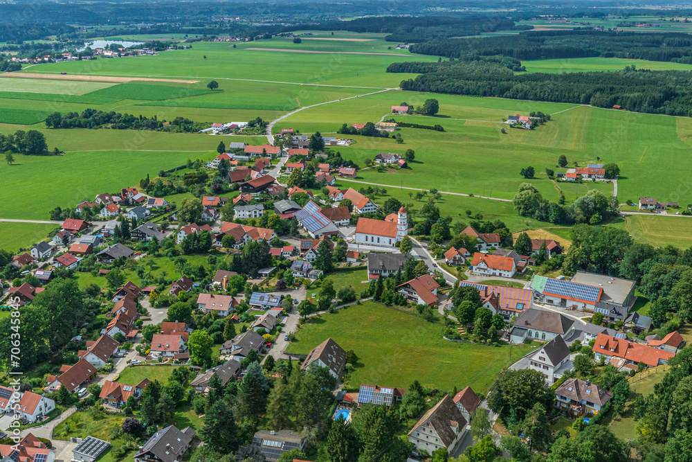 Kronburg im Unterallgäu im Luftbild