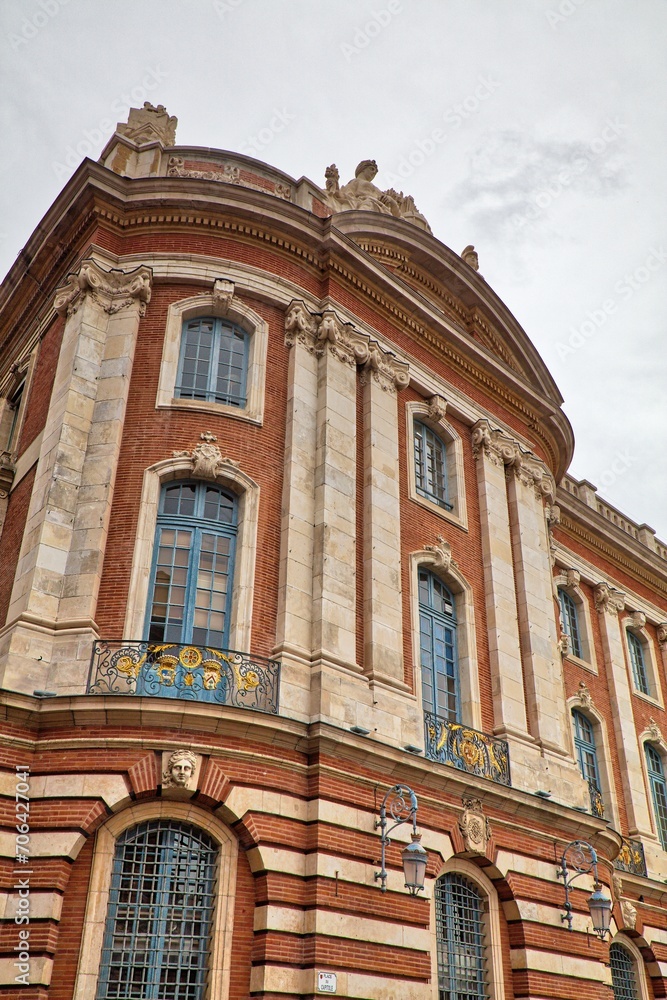 Fototapeta premium Hotel de Ville city hall in Toulouse