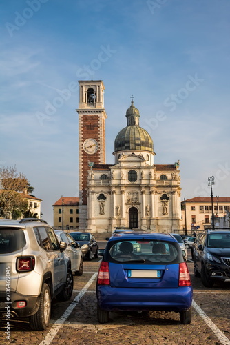 vicenza, italien - basilika santa maria di monte berico photo