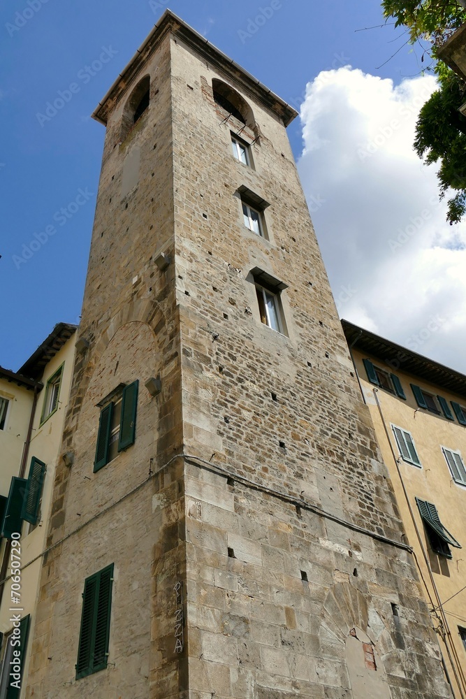La tour Cacaioli appelée Torre del Campano à Pise 