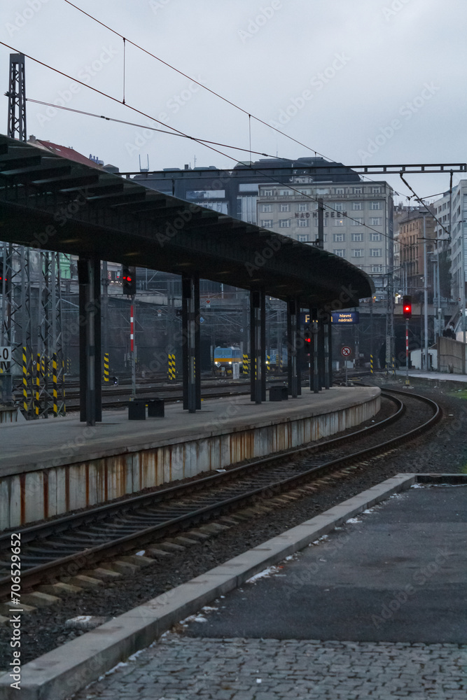 Obraz premium Main railway station in Prague on a winter evenign in december. It's the main complex wheretrains arrive and leave