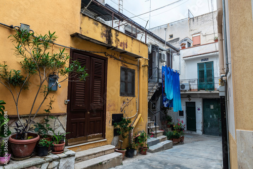 Fototapeta Naklejka Na Ścianę i Meble -  Street of the old town of Monreale, Palermo, Sicily, Italy