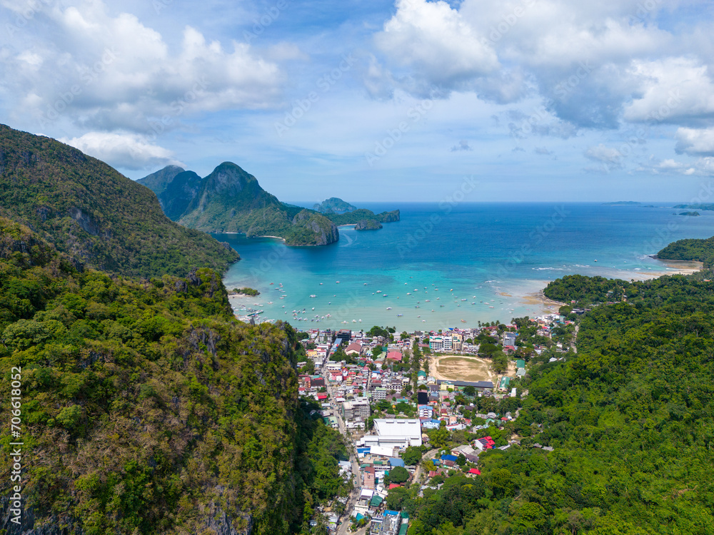 Obraz premium Philippines Aerial View. El Nido Town and Beach. Palawan Tropical Landscape. El Nido, Palawan, Philippines. Southeast Asia.