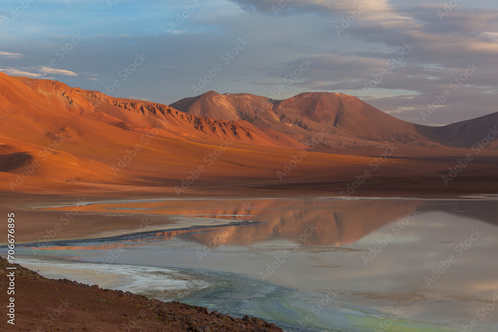Fototapeta premium Lake in Chile