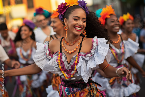 Sonrisa Radiante: Chica Afrodescendiente Baila con Gracia en Vestido Tradicional.