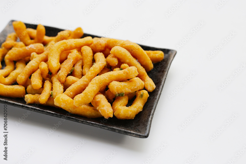 Thai Fried Dough (Thai Dessert) – Kanom Kan Bua Thai Fried Dough (Thai Dessert) – Kanom Kan Bua