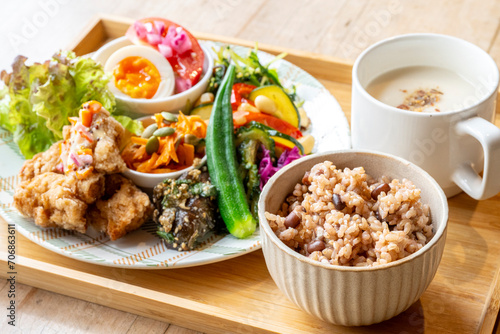 Obraz na plátně 健康な食事　ワンプレートランチ