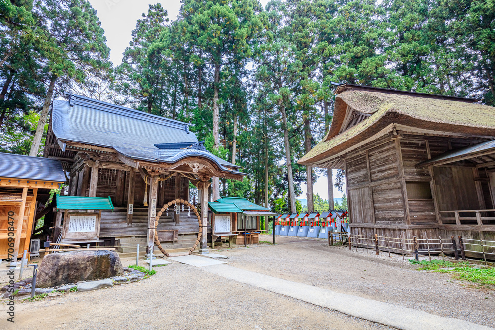 初秋の中尊寺 白山神社 岩手県平泉町 Chusonji Temple in early autumn. Iwate Pref, Hiraizumi town. 初秋の中尊寺 白山神社 岩手県平泉町 Chusonji Temple in early autumn. Iwate Pref, Hiraizumi town.