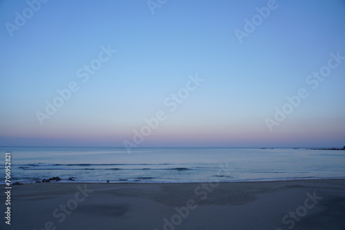 夕暮れの浜辺
