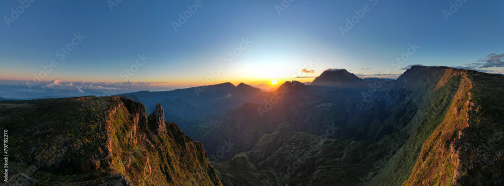 Sunrise from the Maïdo belvedere and over the Cirque de Mafate in Reunion Island - obrazy, fototapety, plakaty 