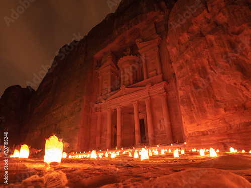 Welcome to Petra By Night, historical and tourist monument in Jordan