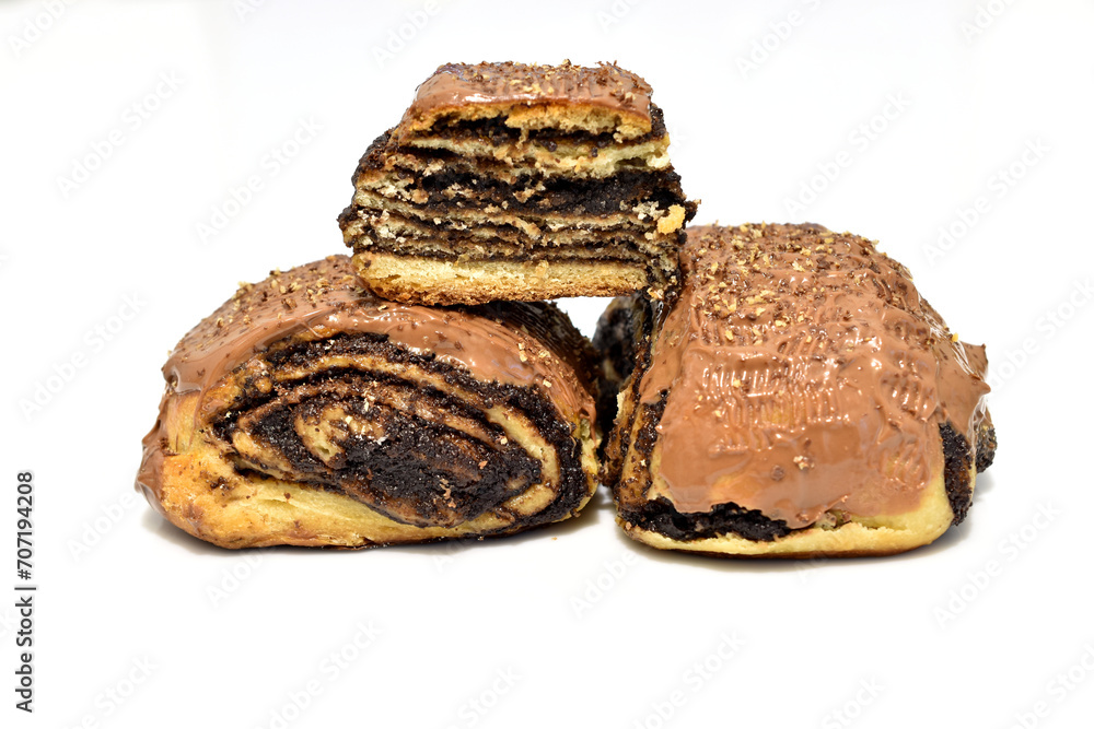 Rolls with poppy seeds and chocolate fudge.
