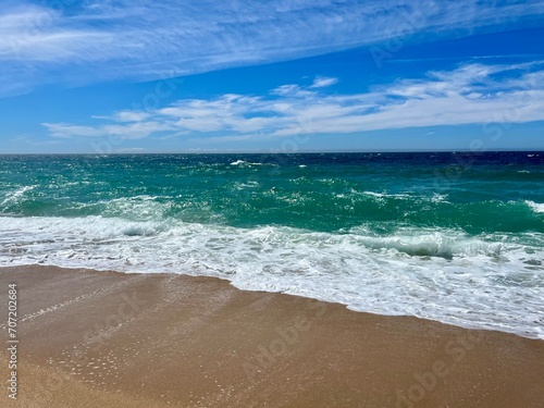 Fresh blue and azure sea  sea horizon background