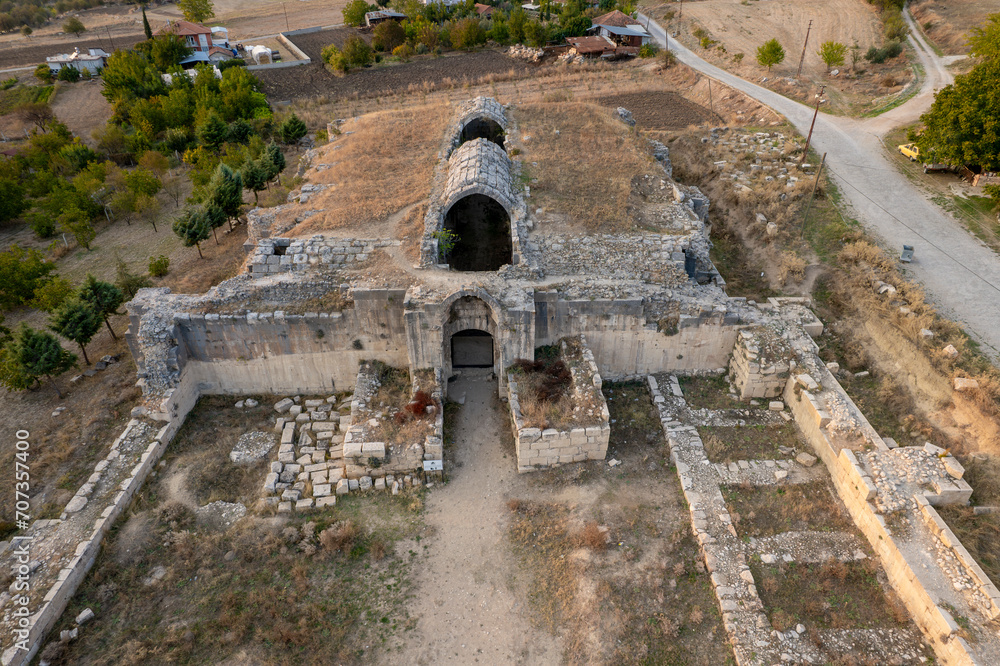 Φωτογραφία Incirhan caravanserai was built by Keykubad Bin Keyhusrev, one of the Anatolian Seljuk Sultans, in (1339-1340)