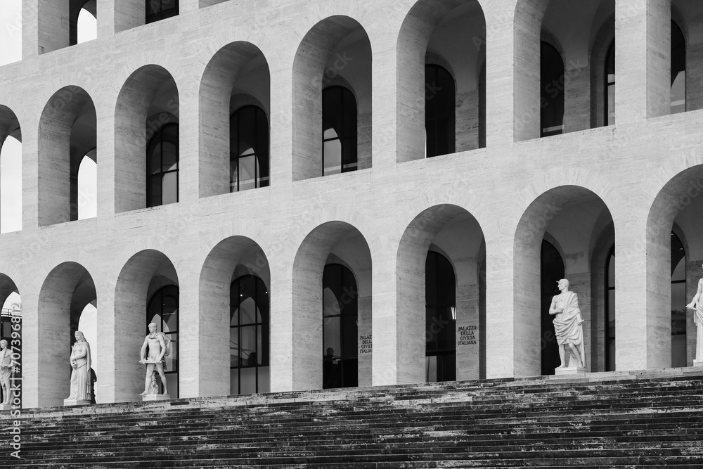 Ταπετσαρία The Palazzo della Civilta Italiana, also known as the Colosseo Quadrato, is a building in the EUR district in Rome