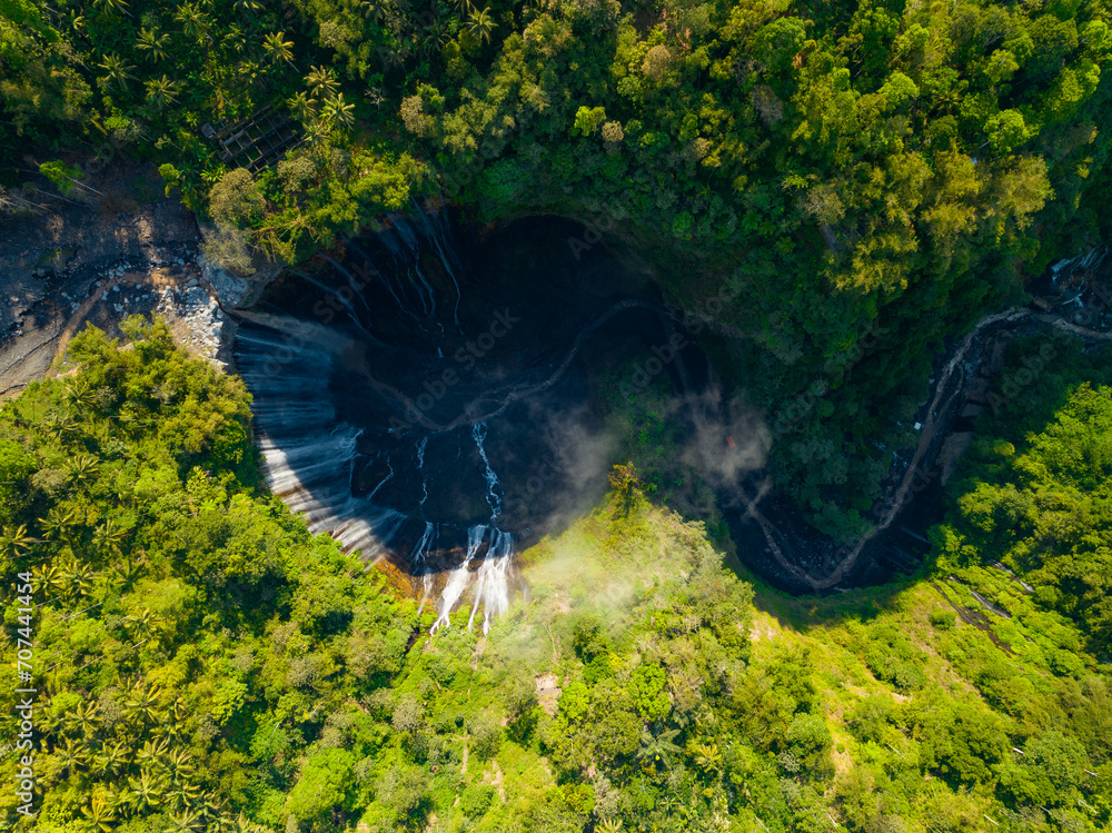 Φωτογραφία Aerial view of Panorama Tumpak Sewu Waterfalls also known as Coban Sewu
