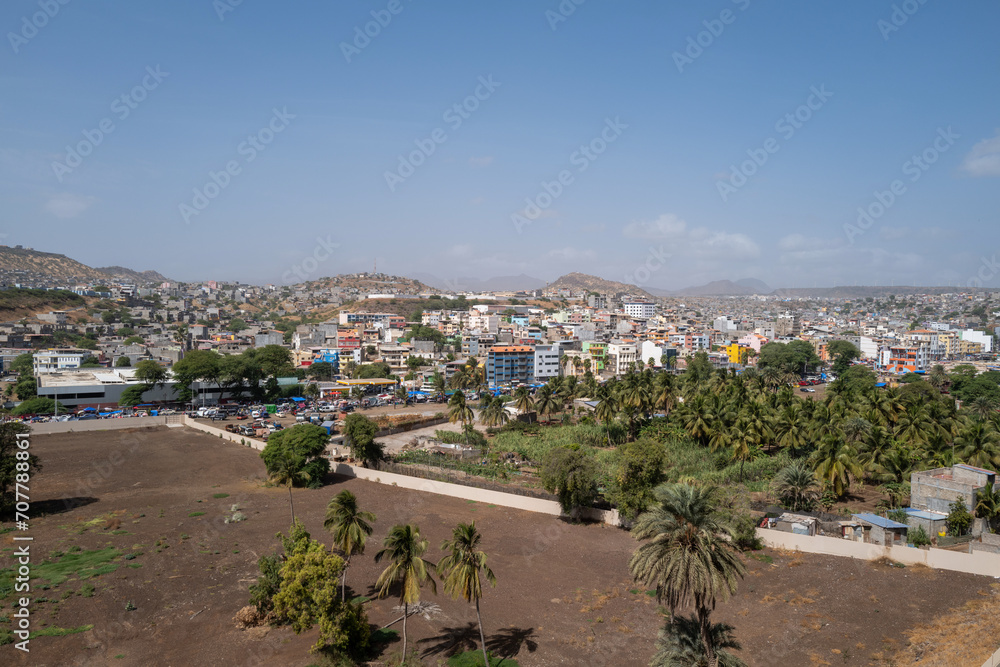 vue d'ensemble de la ville de Praia dans l'archipel du Cap Vert en Afrique