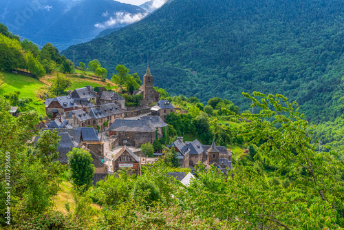 Alte Dörfer im Val d'Aran | Spanien photo