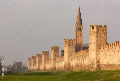 Fotografie Medieval walls of Montagnana, Italy, amongst the best preserved in Europe