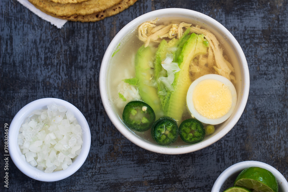 Caldo de Pollo con chile, mexico, caldo con pollo Caldo de Pollo con chile, mexico, caldo con pollo