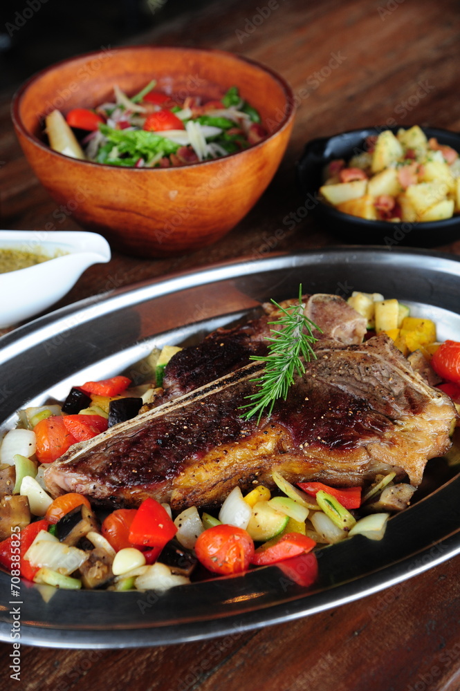 T-Bone Steak in Salad T-Bone Steak in Salad