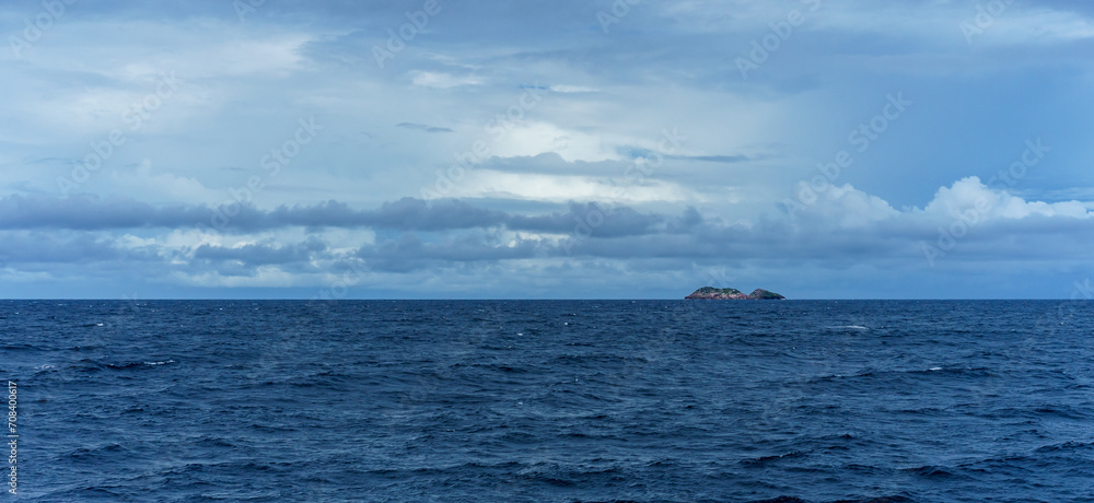 Remote Lonely Island Remote Lonely Island
