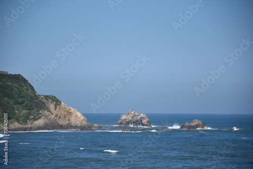 青い海と青い空、恋路ヶ浜からの風景