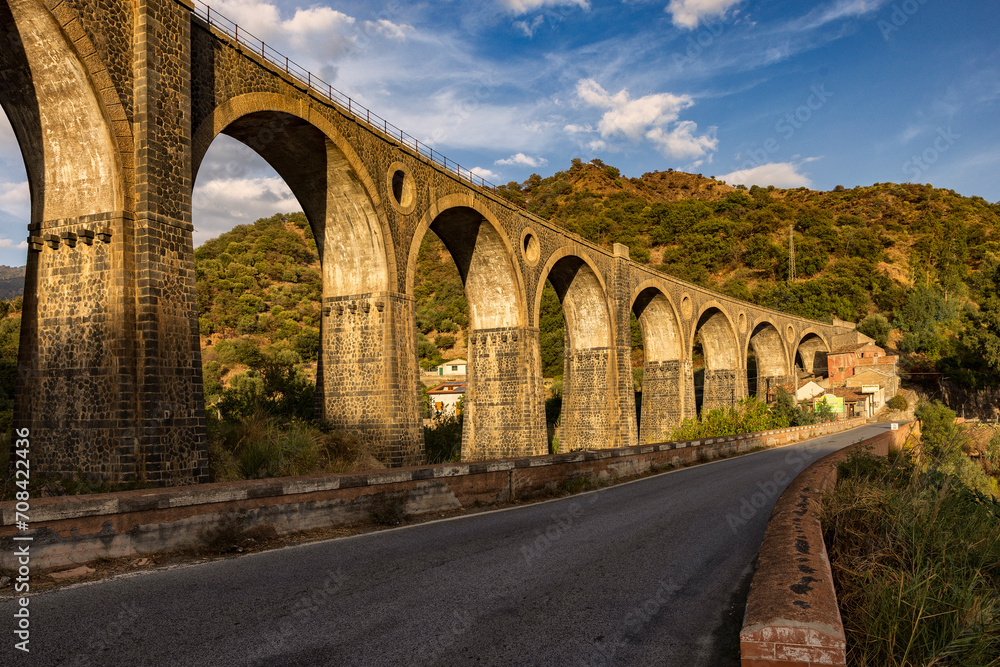Ponte San Cataldo, Eisenbahnbruecke, Sizilien, Italien, 28.10.2023 