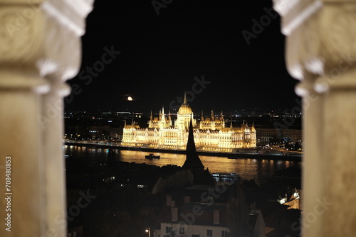 Hungarian Parliament City, Hungarian Parliament Building