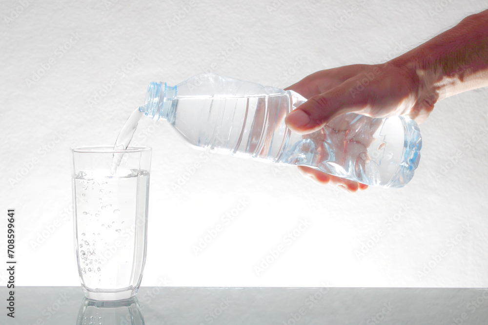 Pour the liquor into a clear glass. Pour the liquor into a clear glass.