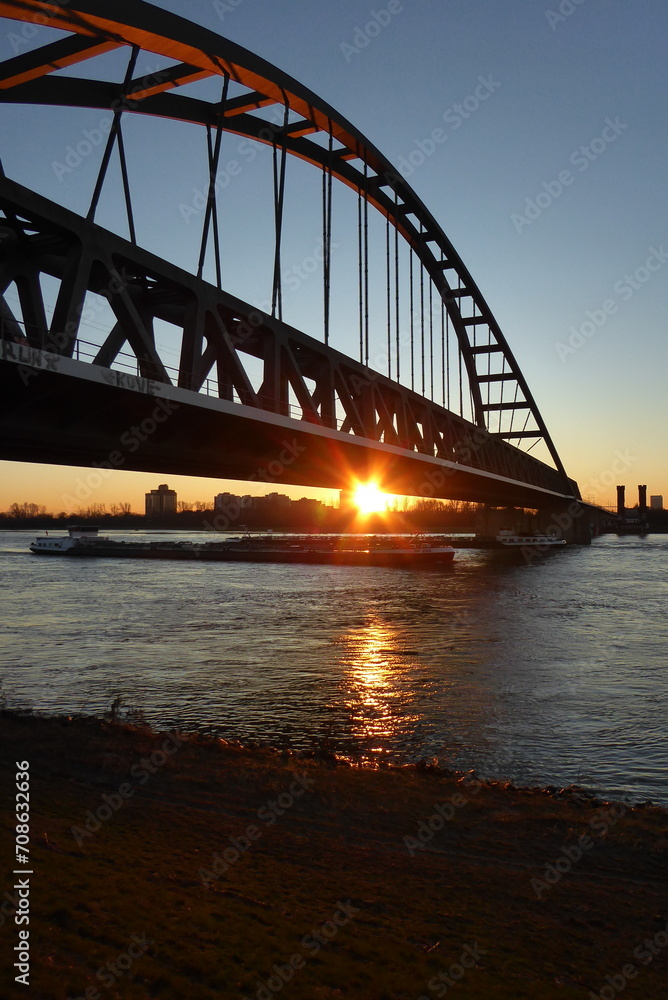 Sunset on the Rhine in Düsseldorf