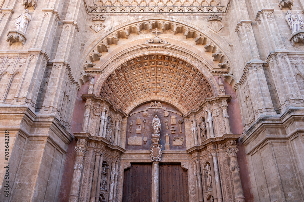 Details of the amazing gothic cathedral of Santa Maria de Majorica in Palma.