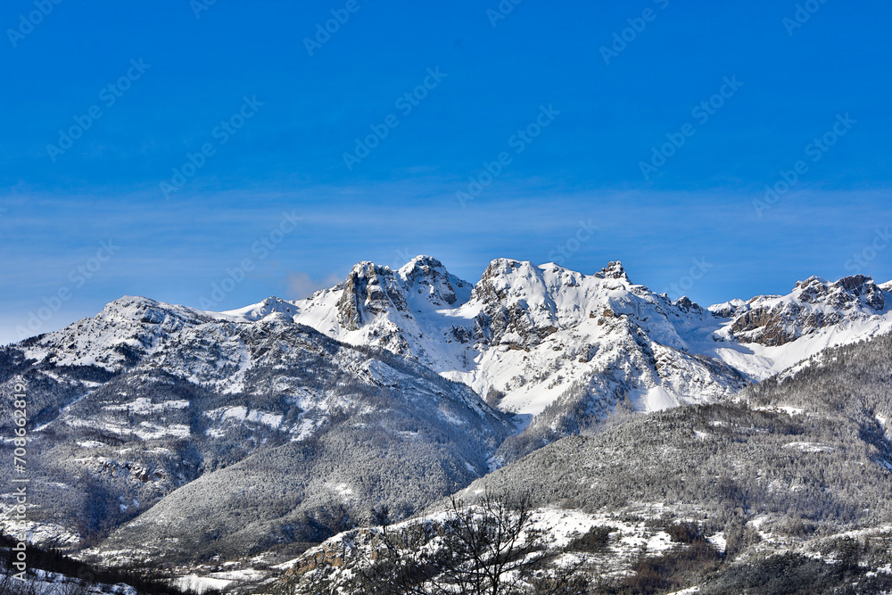 Montagne enneigé - Alpes - Serre chevalier