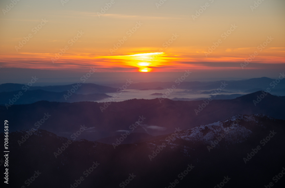 Fototapeta premium sunset in the mountains