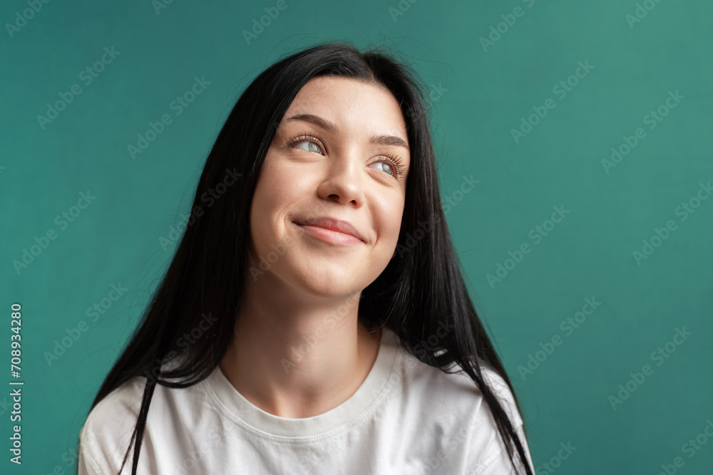 Obraz premium Portrait of a smiling young girl.