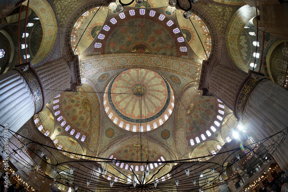 Fototapeta premium Sultanahmet Blue Mosque in Istanbul, Turkey - interior view