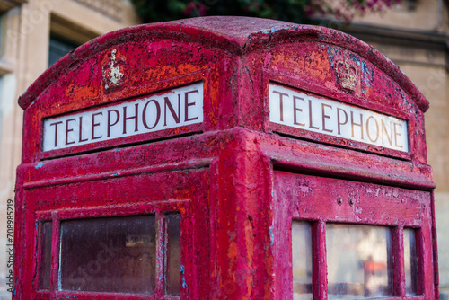 Color image of an old English telephone booth
